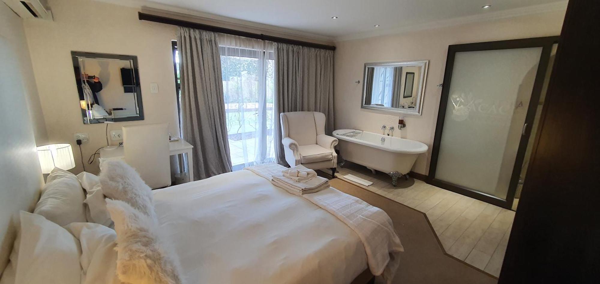 Acacia Lodge Bloemfontein Buitenkant foto