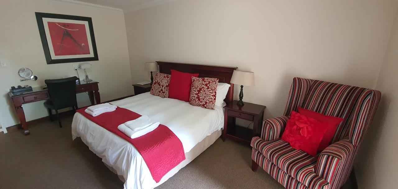 Acacia Lodge Bloemfontein Buitenkant foto